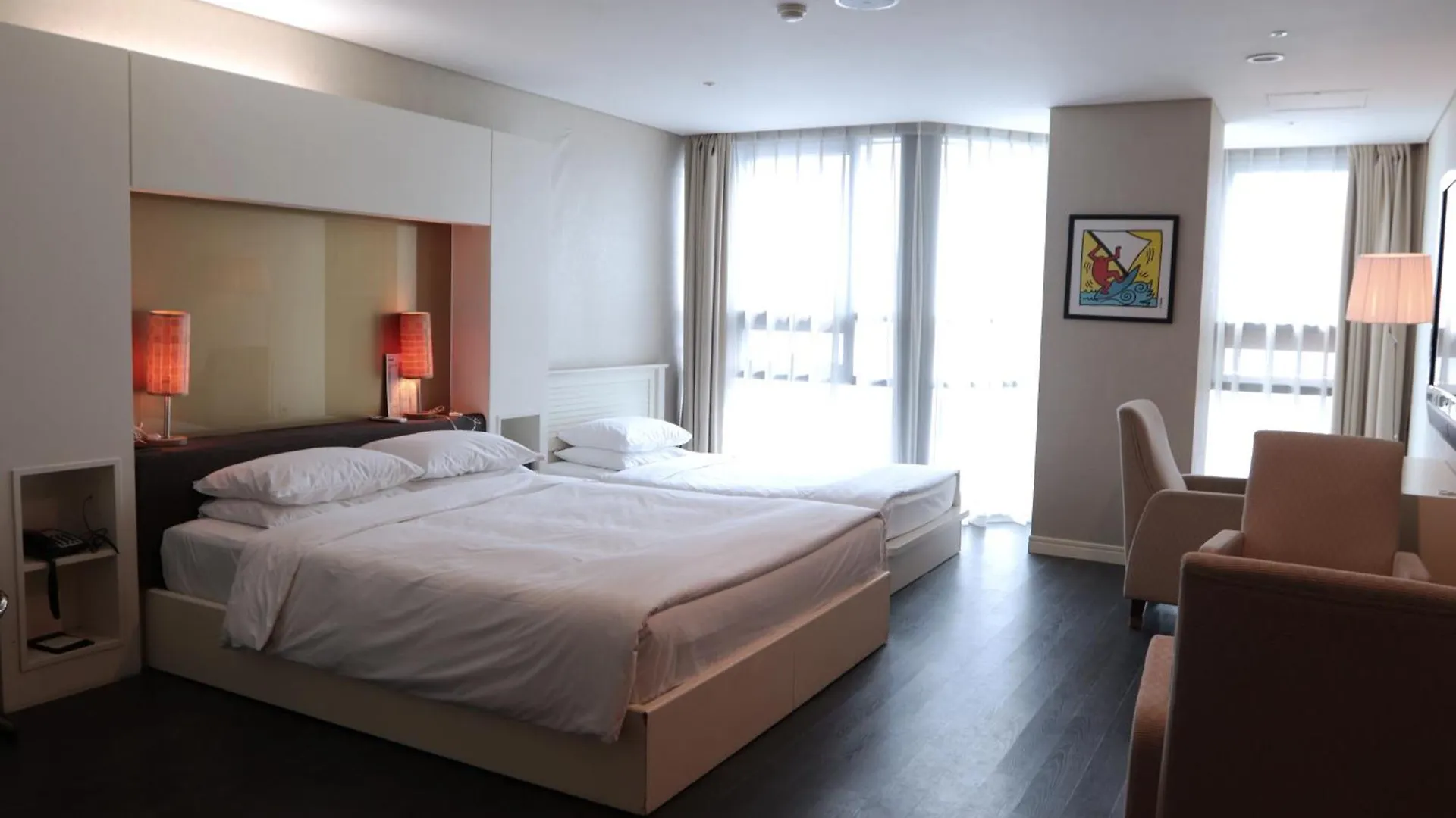Sunset Hotel Busan 3*,
