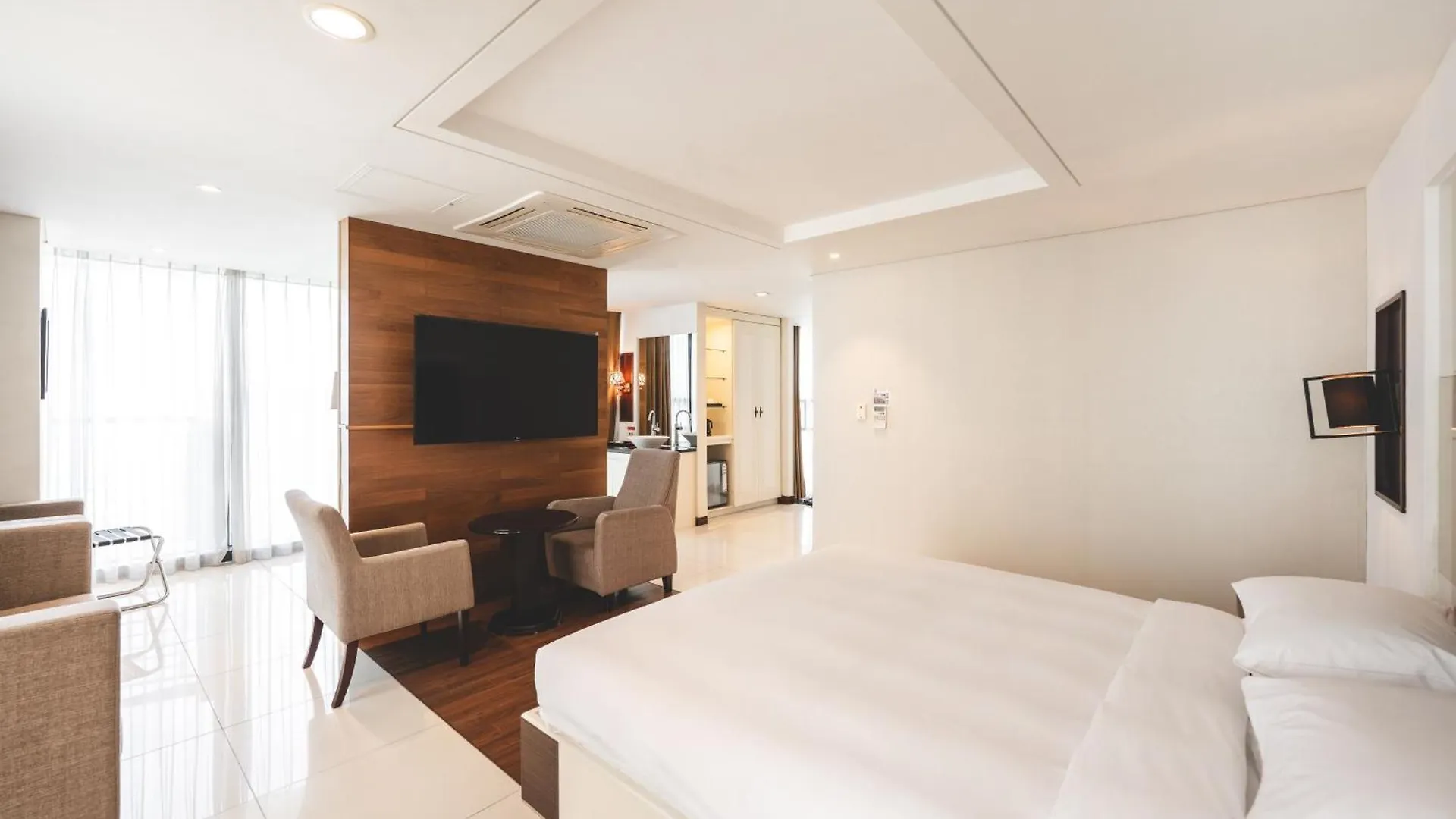 Sunset Hotel Busan