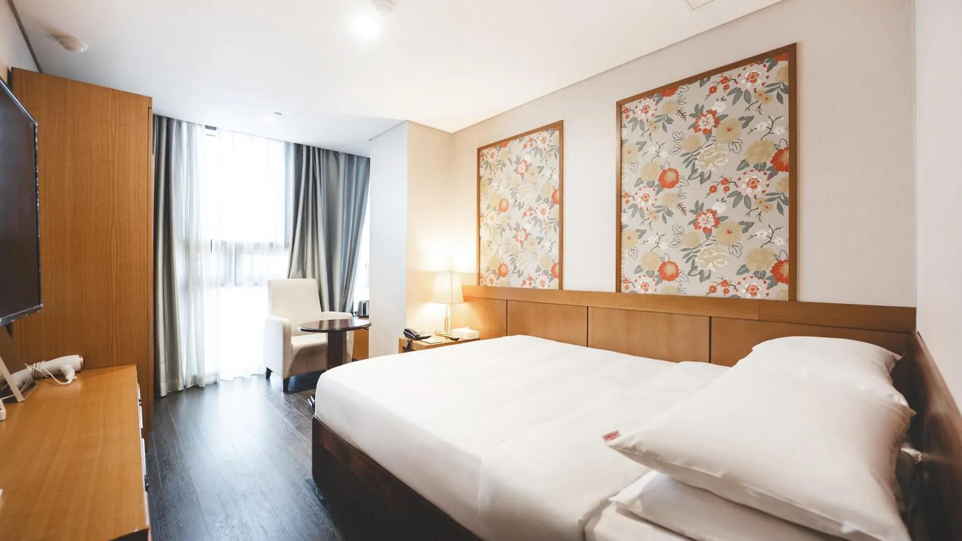 Sunset Hotel Busan South Korea