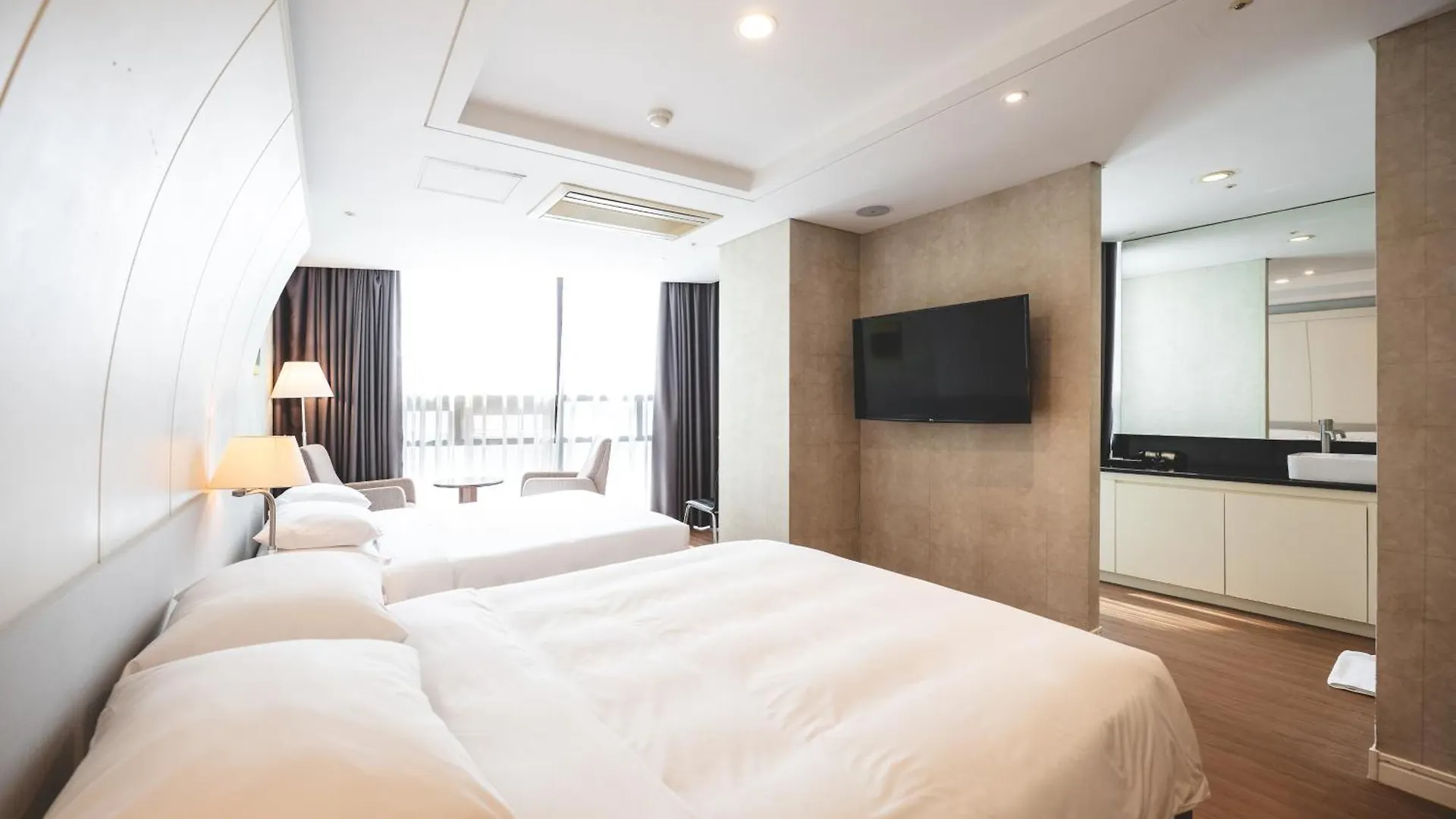 Sunset Hotel Busan