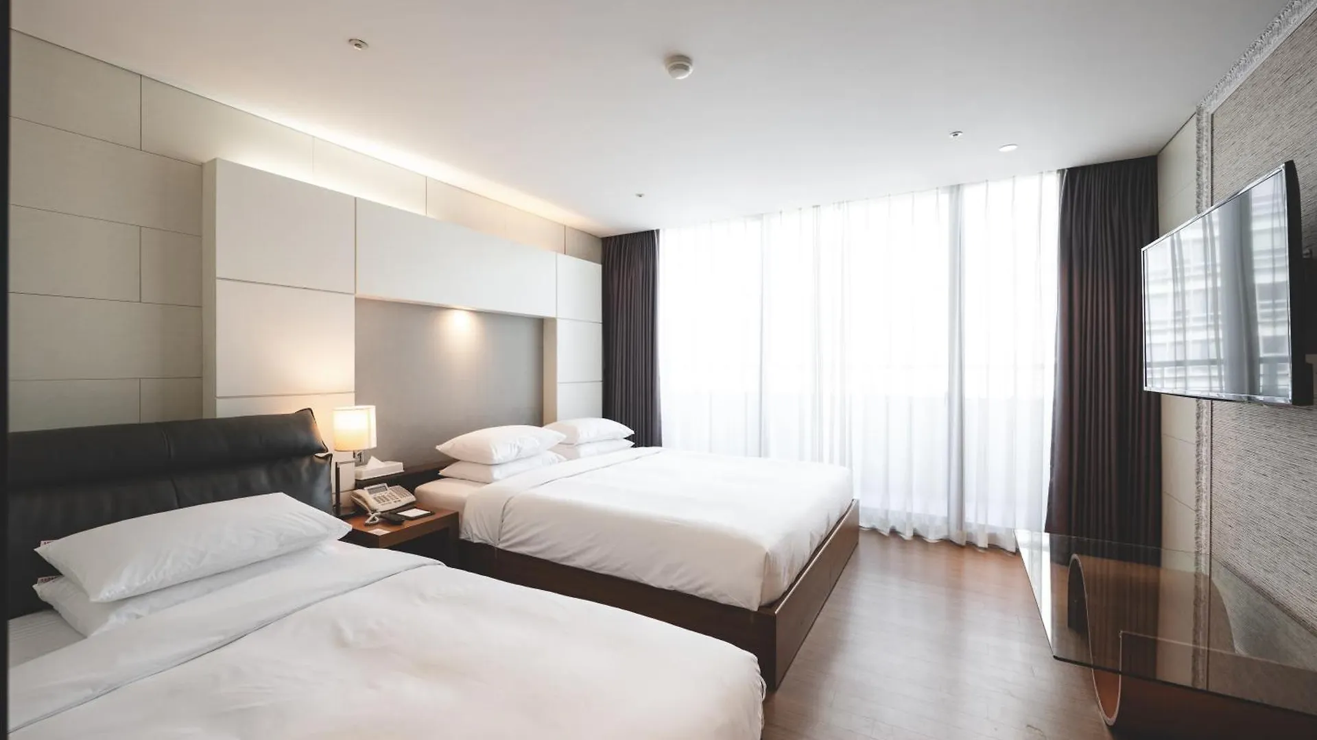 Sunset Hotel Busan Güney Kore