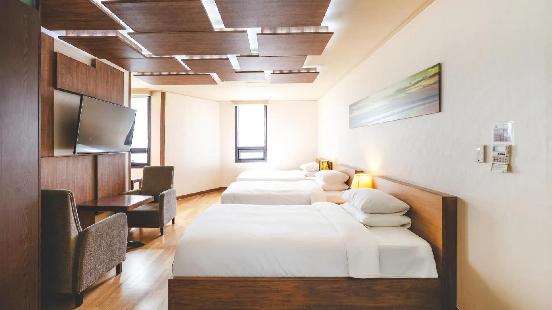 Sunset Hotel Busan 3*,
