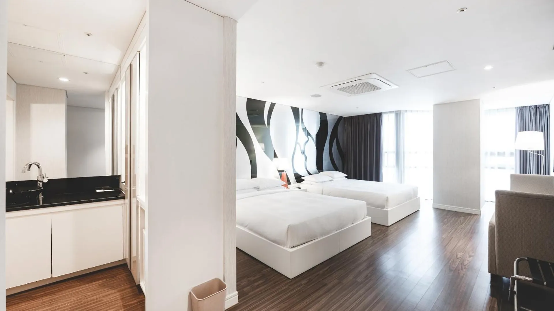Sunset Hotel Busan